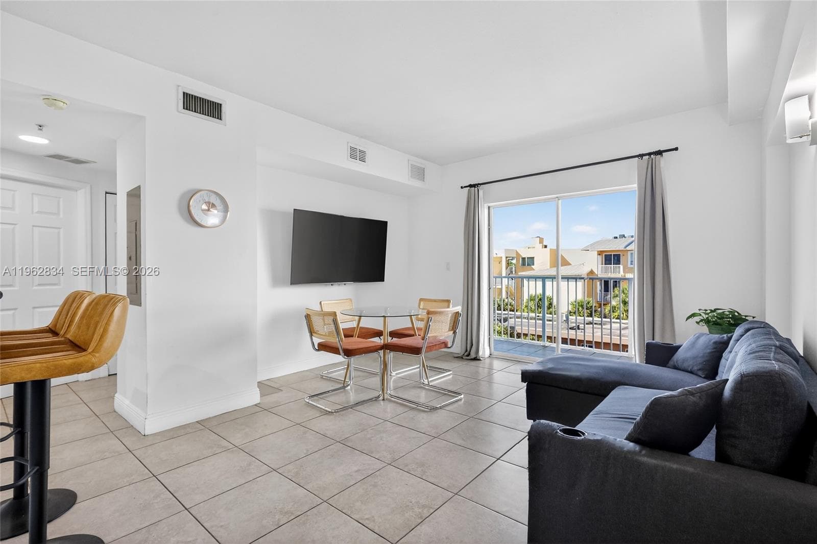 134 SW 7th Ave # 404, Miami FL 33130 photo 3