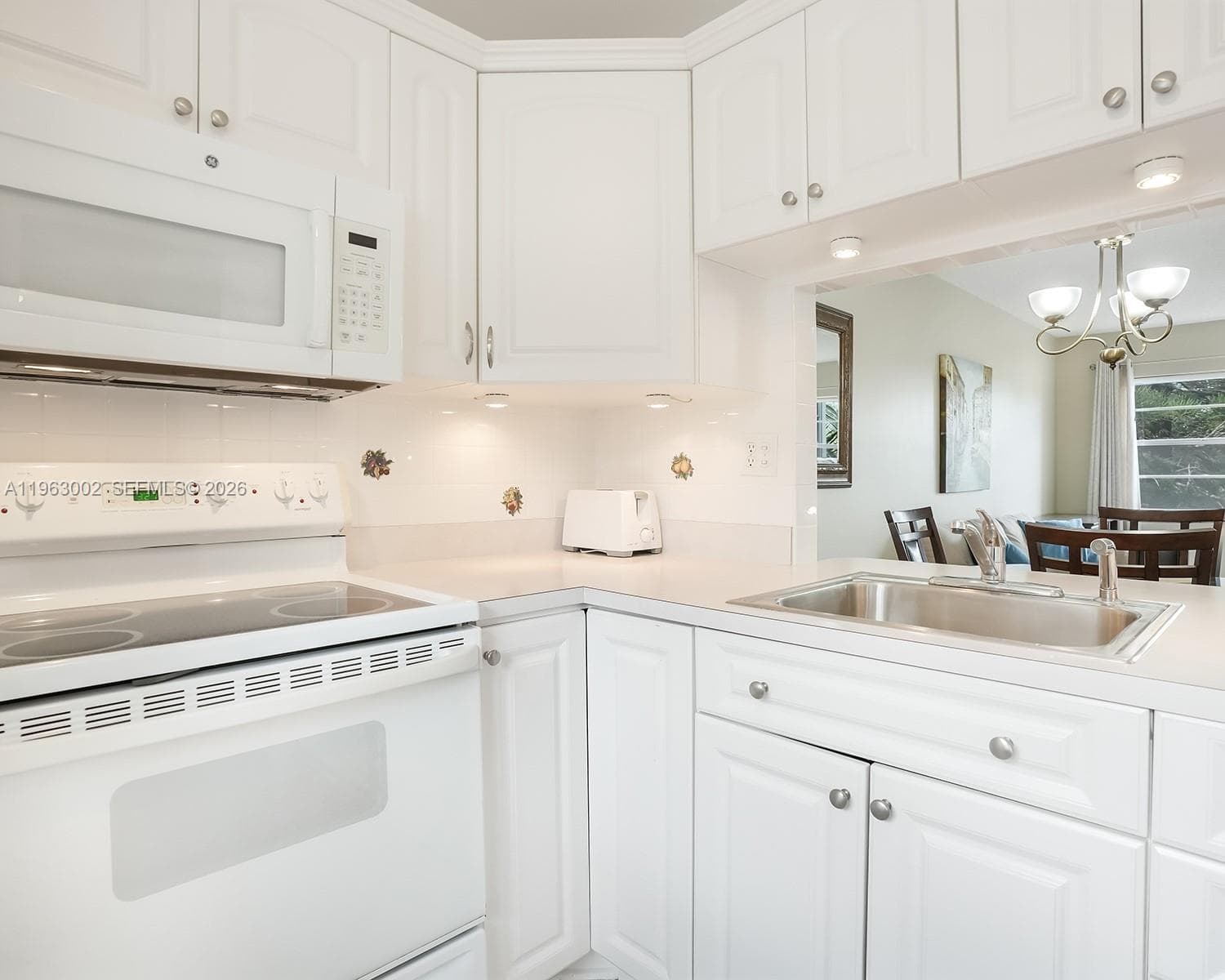 4805 NW 35th St # 506, Lauderdale Lakes FL 33319 photo 4
