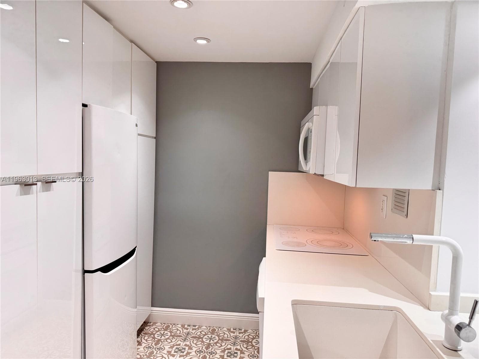 1200 West Ave # 1418, Miami Beach FL 33139 photo 5