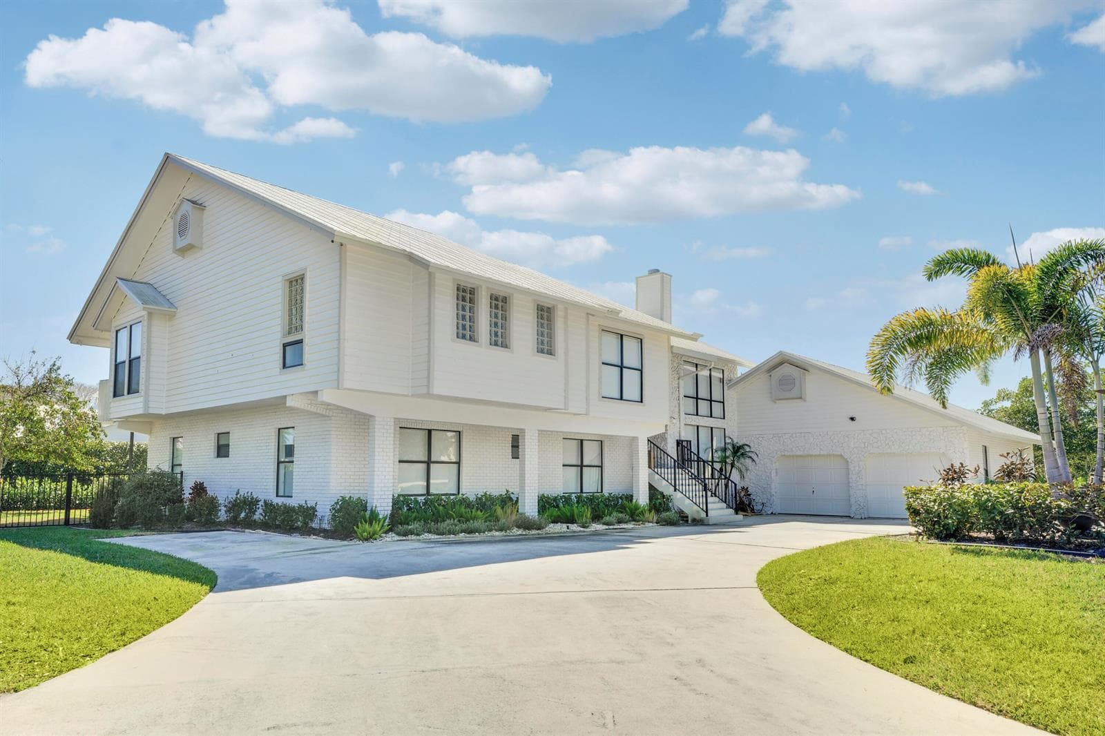 4290 SE Whiticar Way, Stuart FL 34997 photo 2