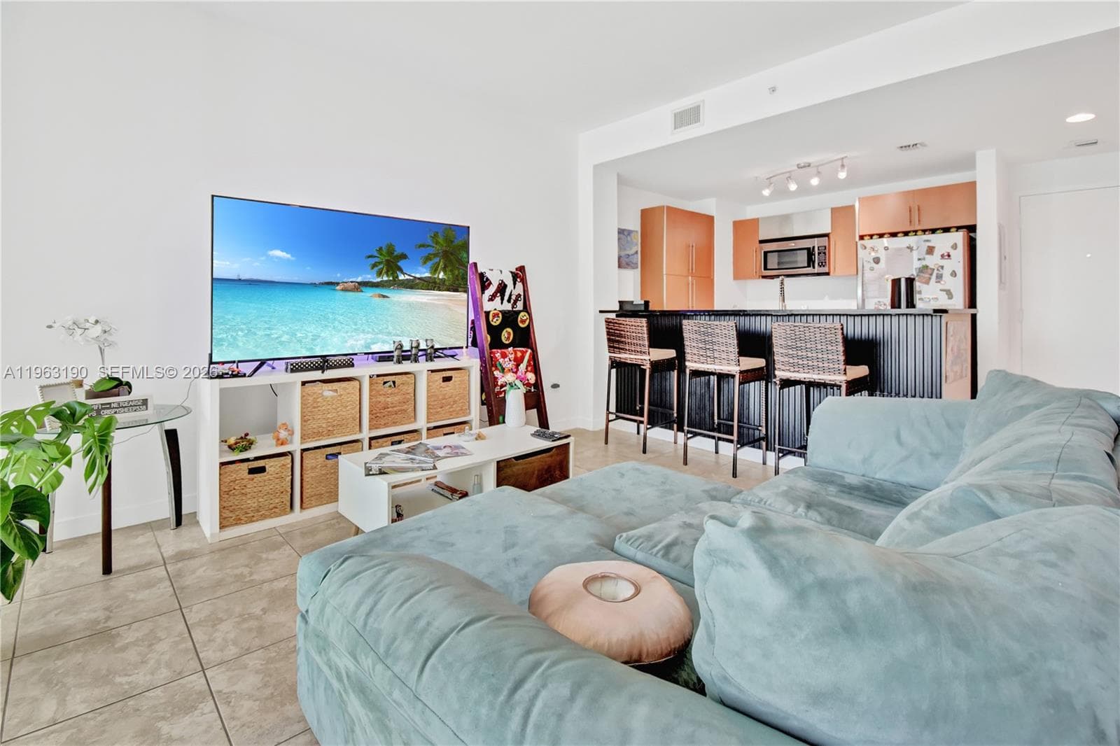 300 S Biscayne Blvd # 1405, Miami FL 33131 photo 3