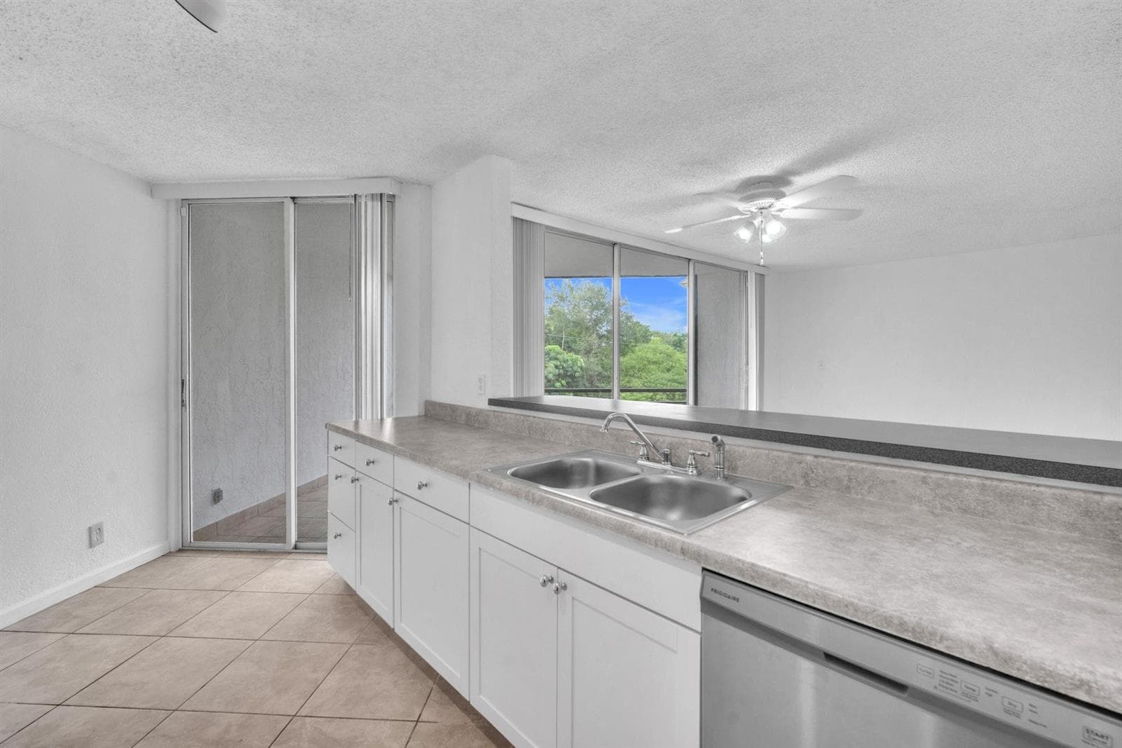 3100 N Pine Island Road # 306, Sunrise FL 33351 photo 4