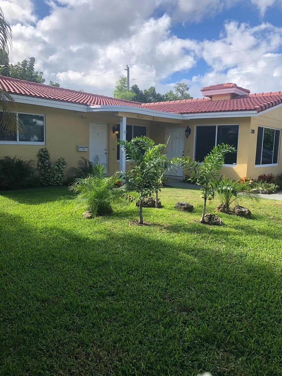 2210 NE 36th Street, Lighthouse Point FL 33064 photo 2