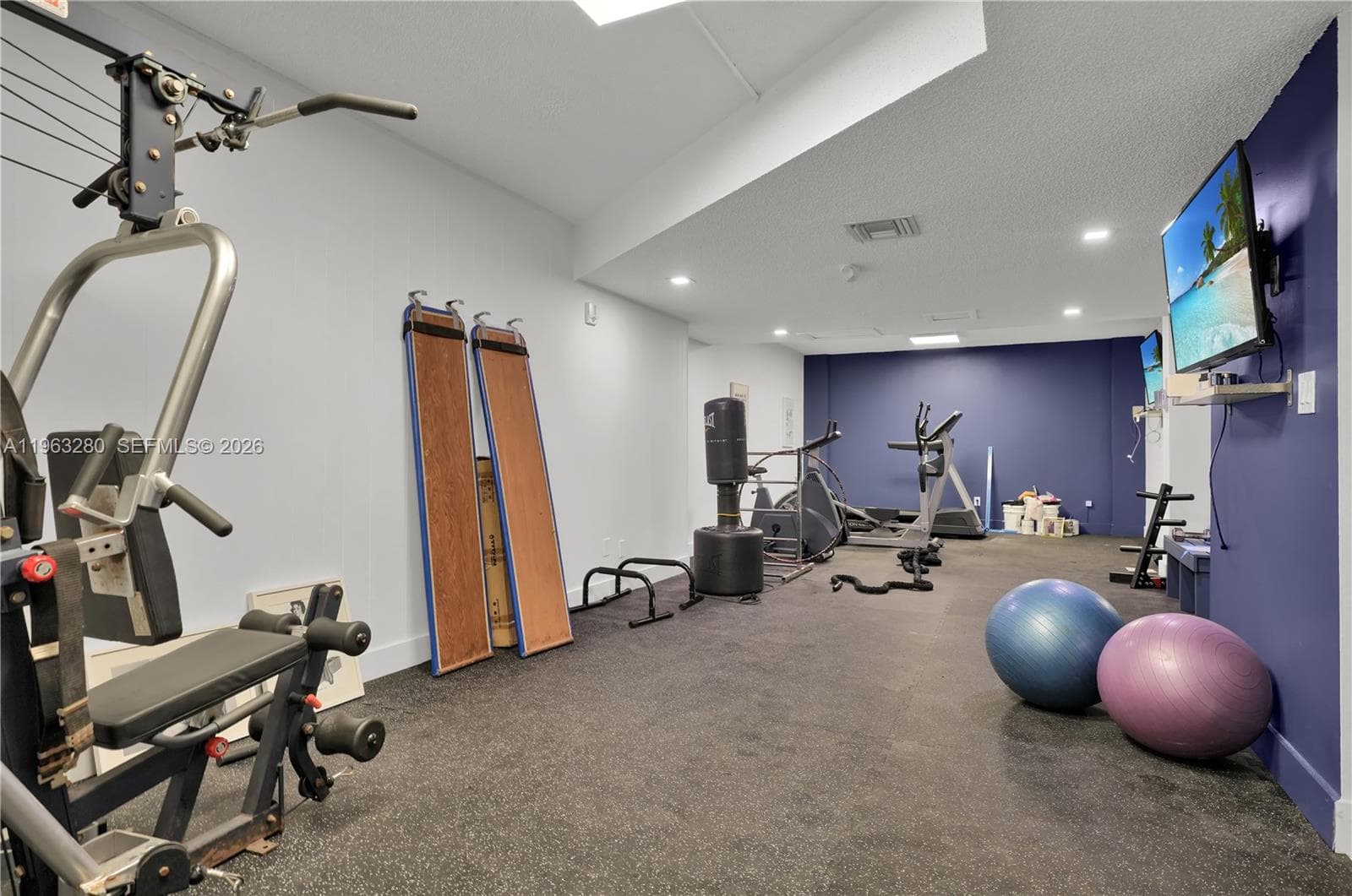 16558 NE 26th Ave # 2A, North Miami Beach FL 33160 photo 3
