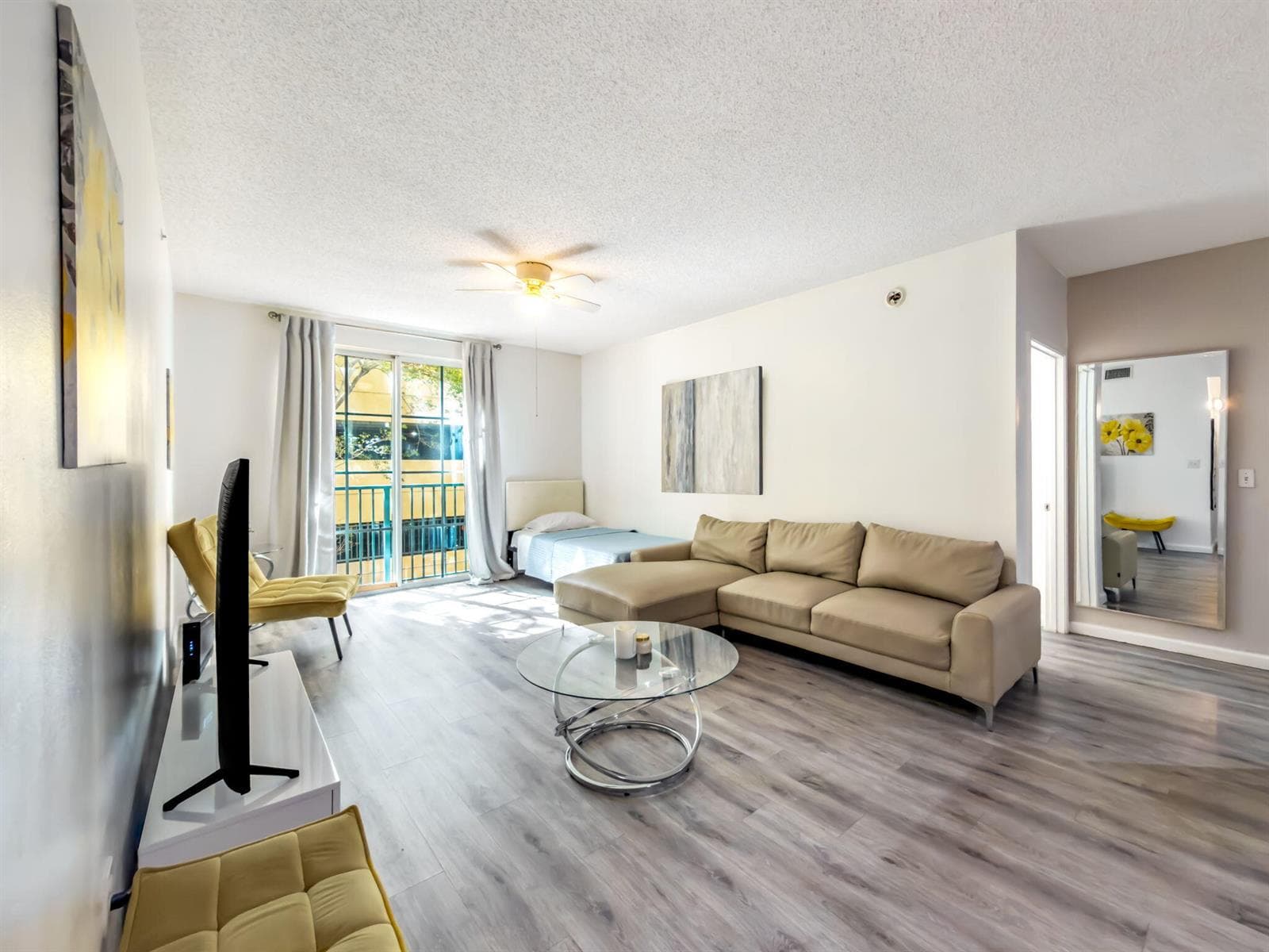 630 S Sapodilla Avenue # 218, West Palm Beach FL 33401 photo 5