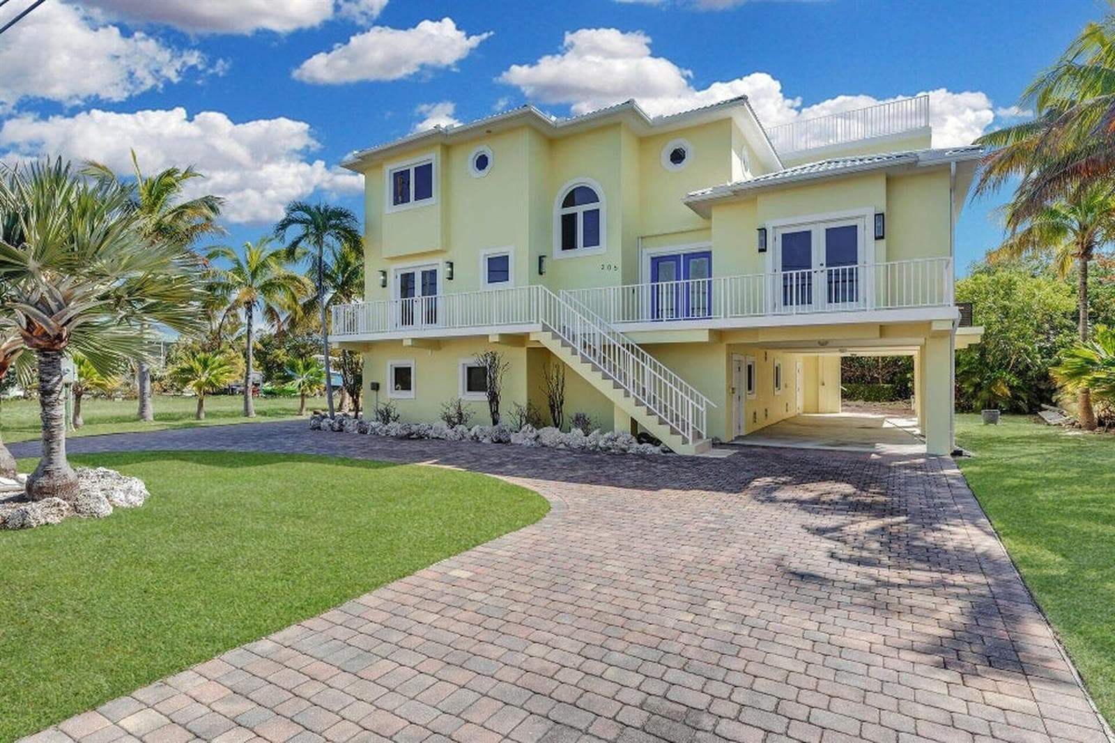 205 Stirrup Key Boulevard, Marathon FL 33050 photo 2
