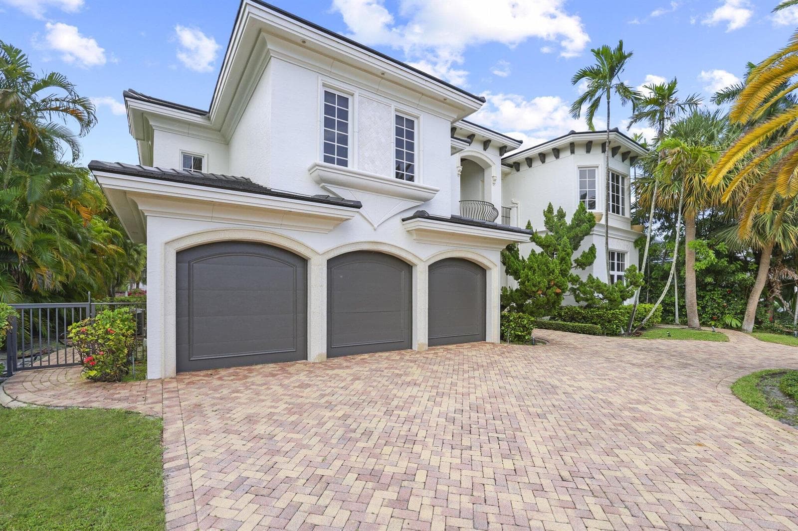 501 Golden Harbour Drive, Boca Raton FL 33432 photo 4