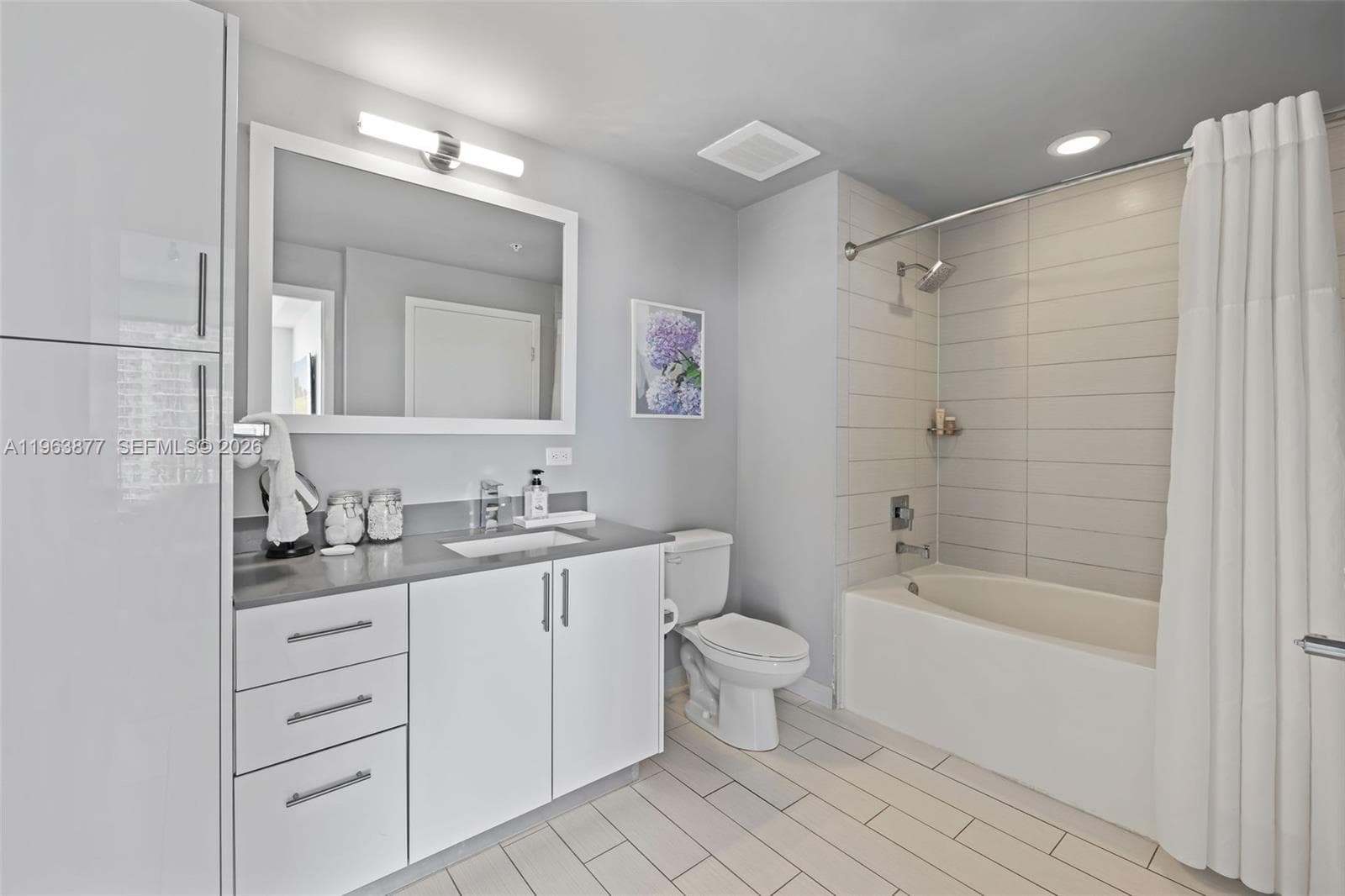999 SW 1st Ave # 2303, Miami FL 33130 photo 5