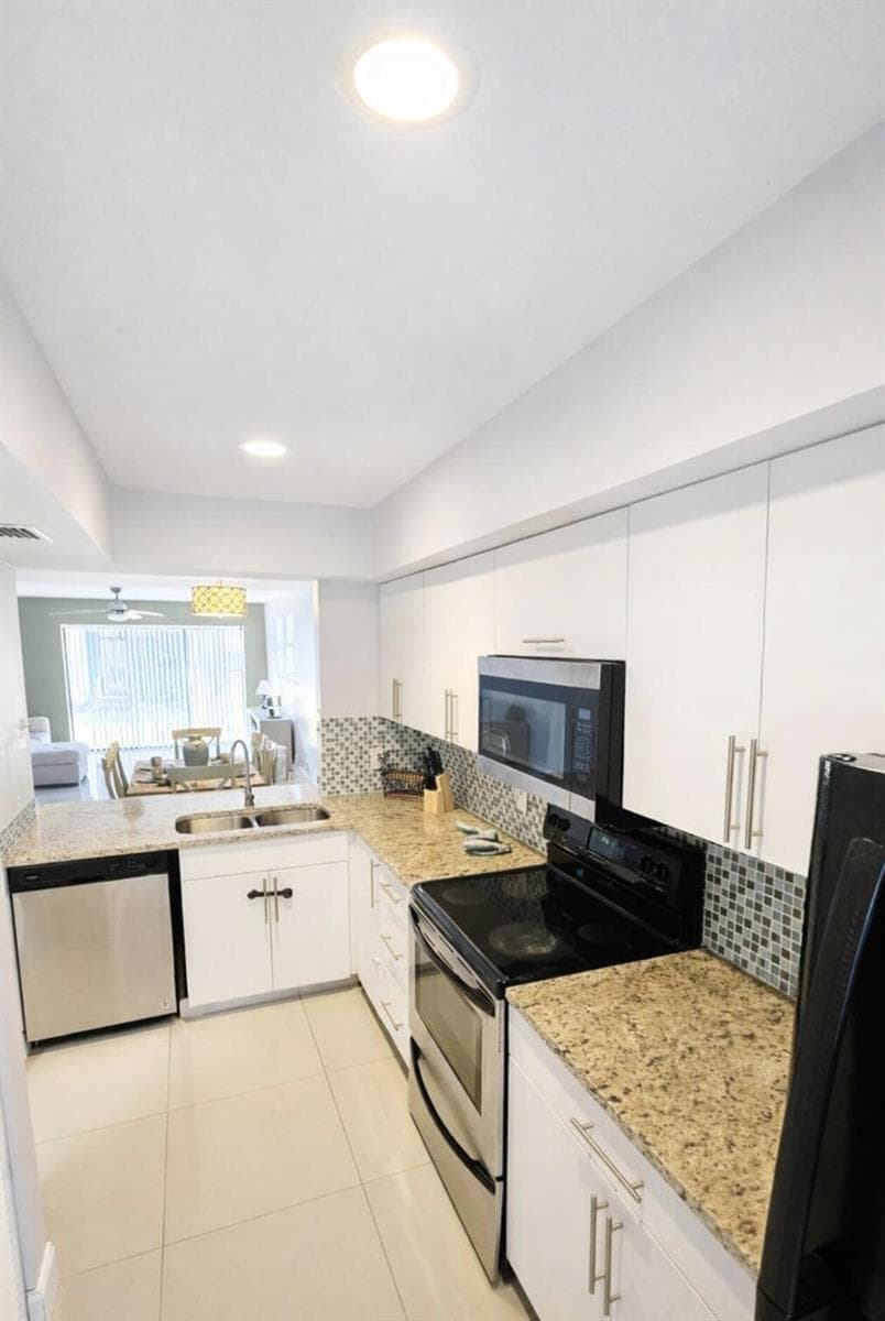 11596 NW 45th Street # 4, Coral Springs FL 33065 photo 2