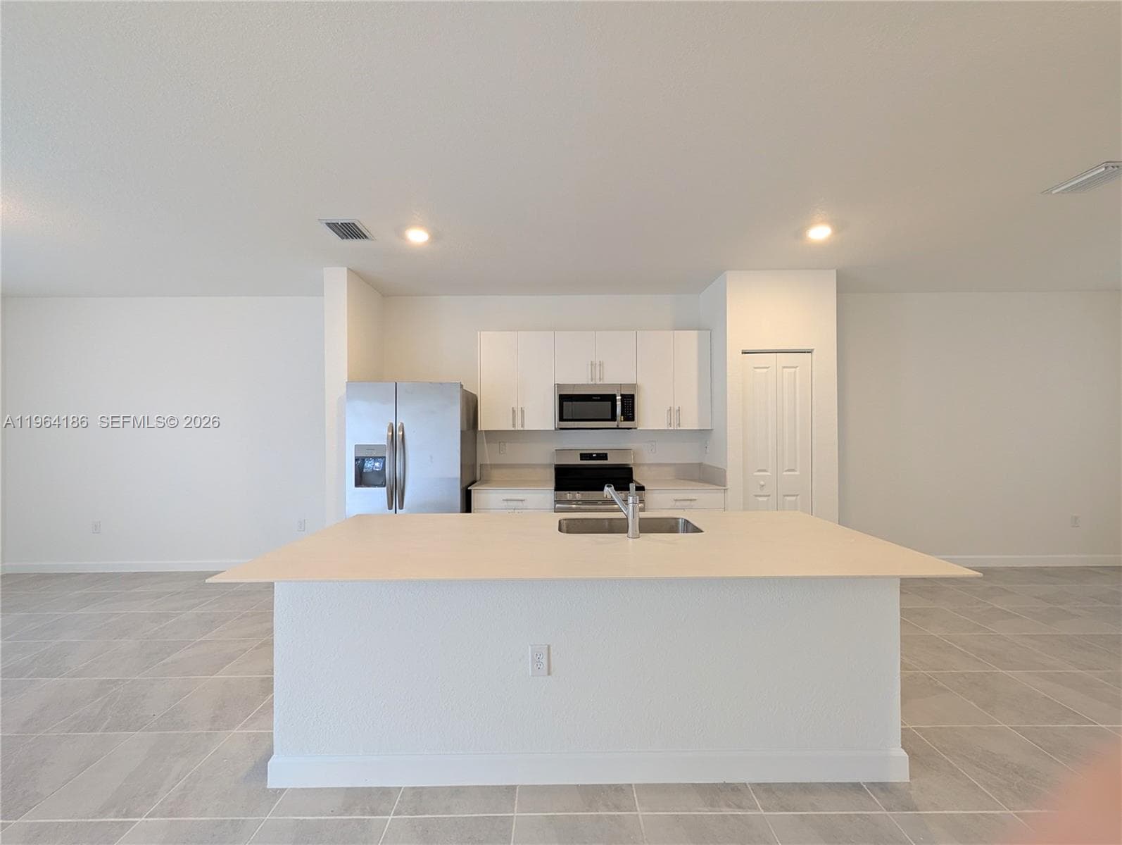 1172 SE 1st Ter, Florida City FL 33034 photo 5
