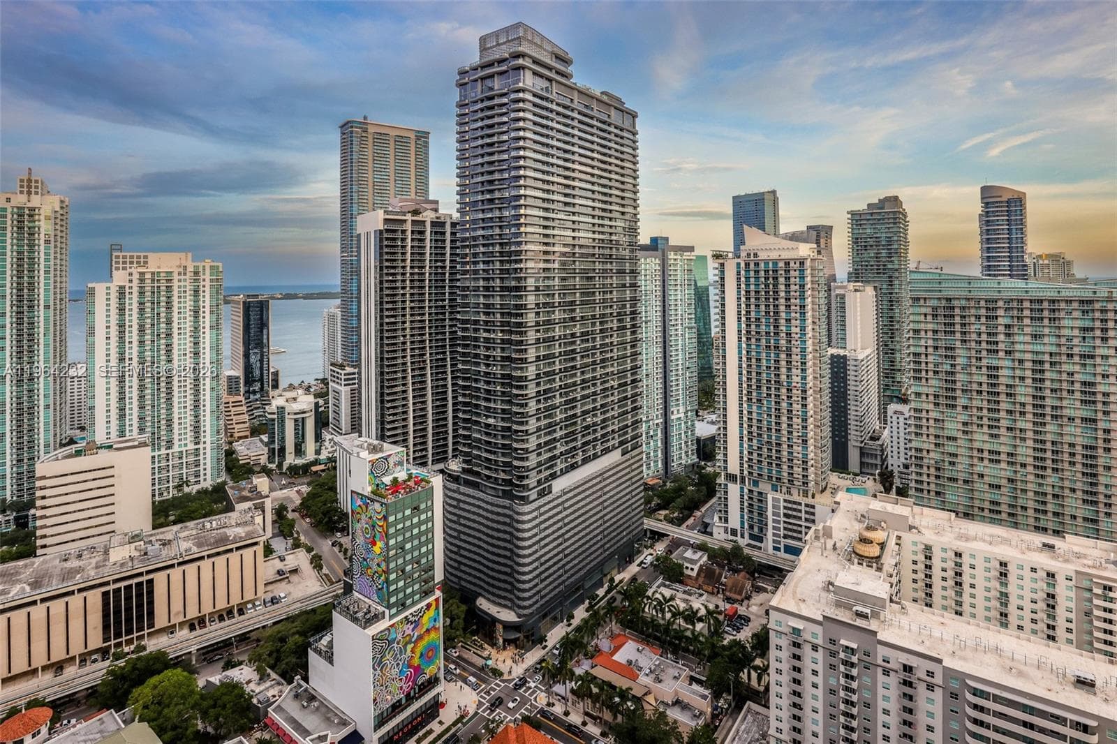 55 SW 9th St # 3906, Miami FL 33130 photo 3
