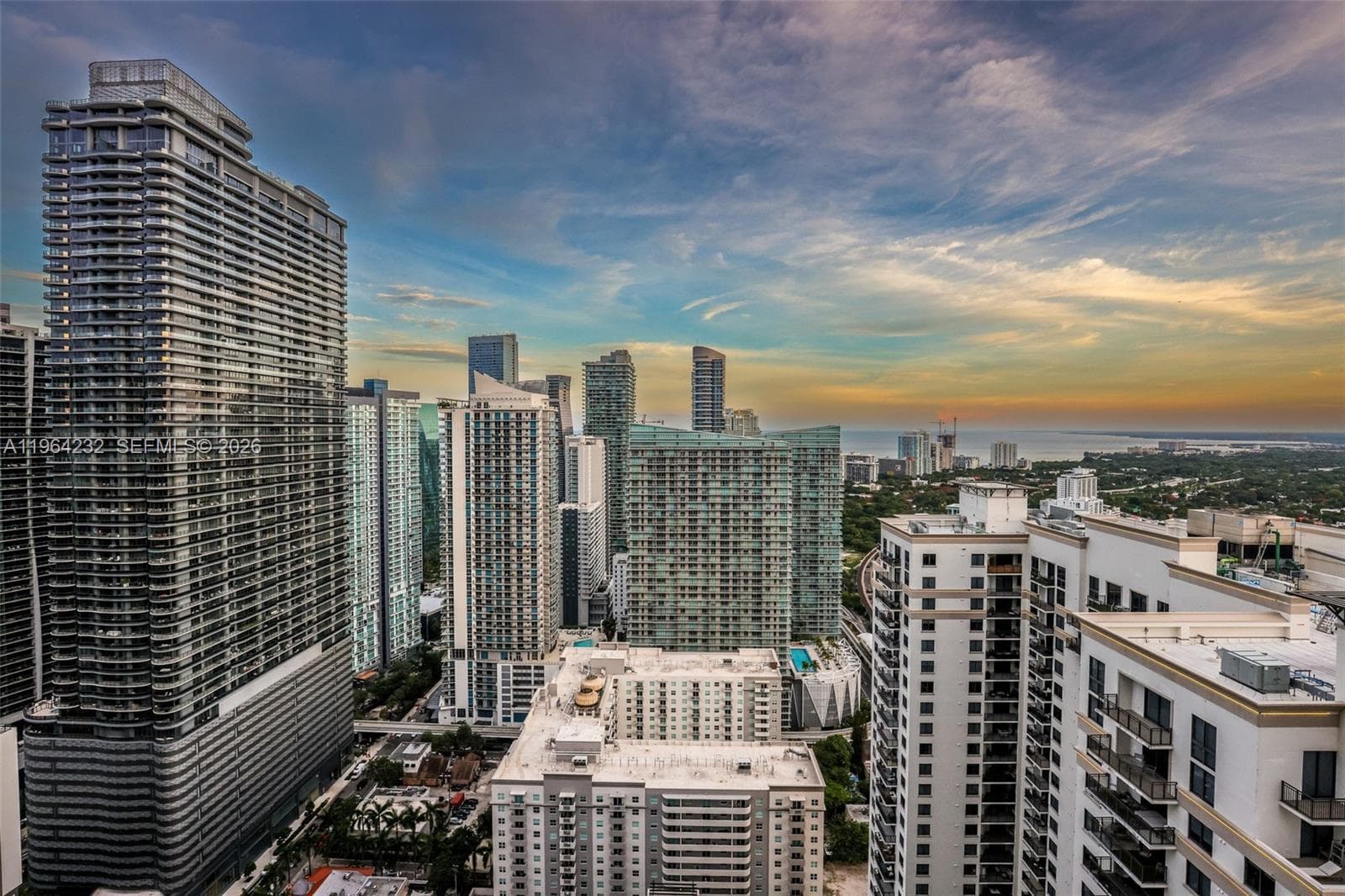 55 SW 9th St # 3906, Miami FL 33130 photo 5