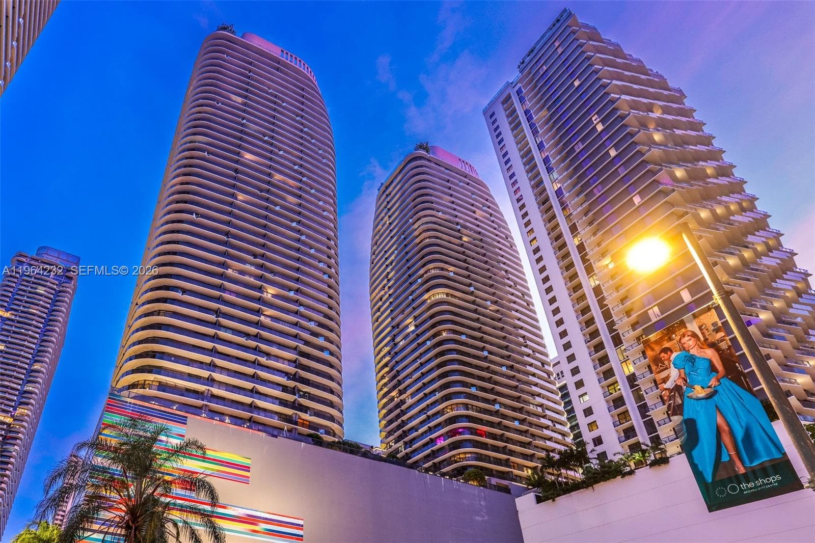 55 SW 9th St # 3906, Miami FL 33130 photo 4