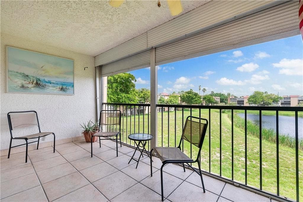 7210 Lake Circle Drive # 306, Margate FL 33063 photo 2
