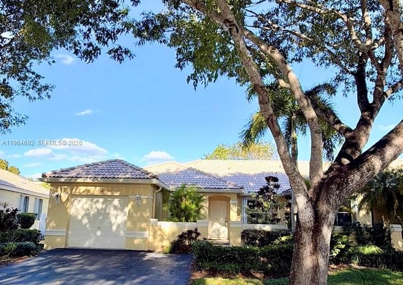 4309 Pine Ridge Ct, Weston FL 33331
