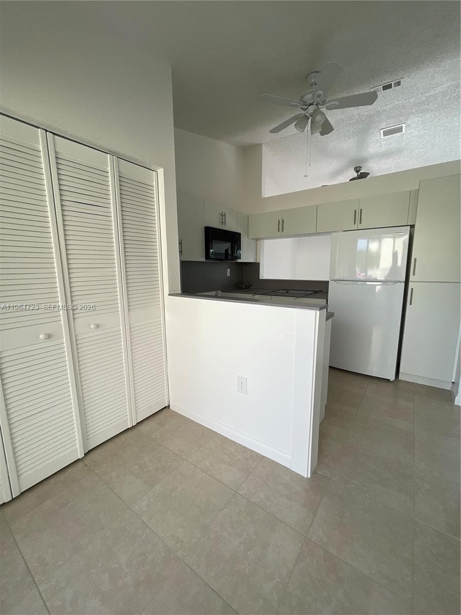 1210 San Remo Cir # ., Homestead FL 33035 photo 4