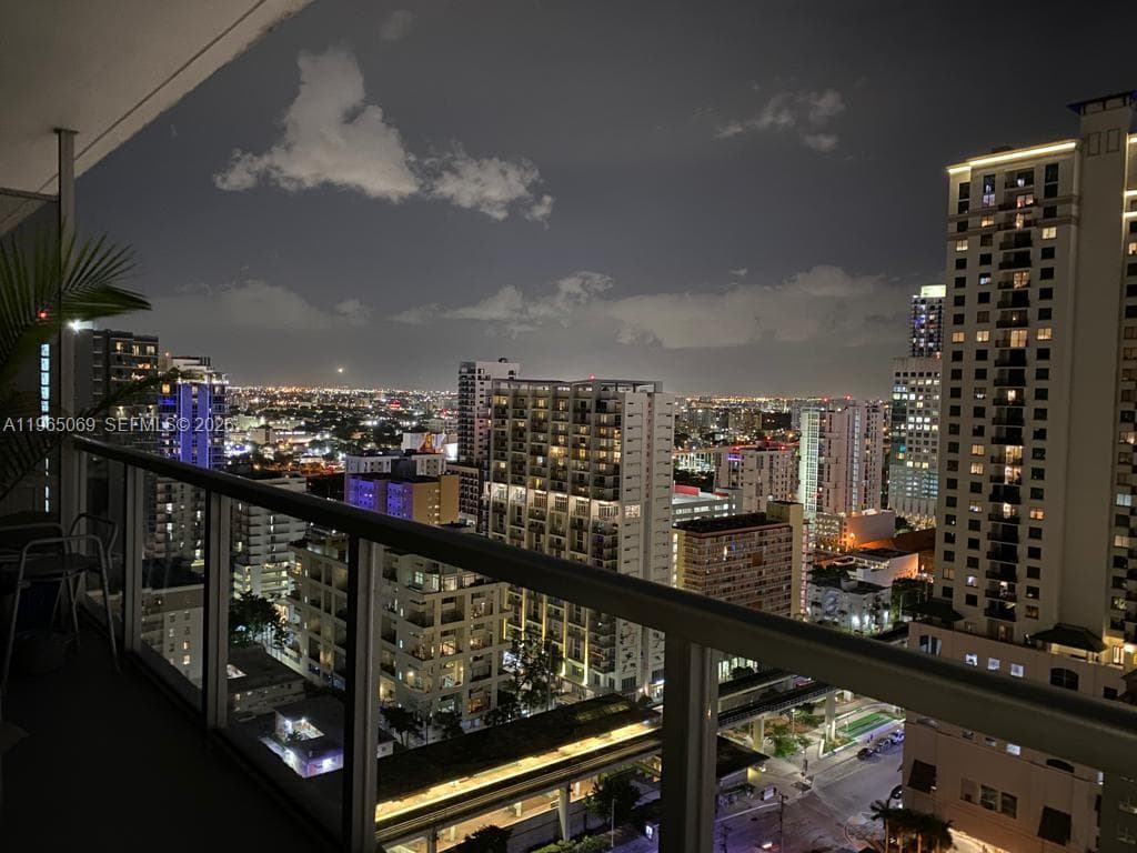 1111 SW 1st Ave # 2622-N, Miami FL 33130 photo 4
