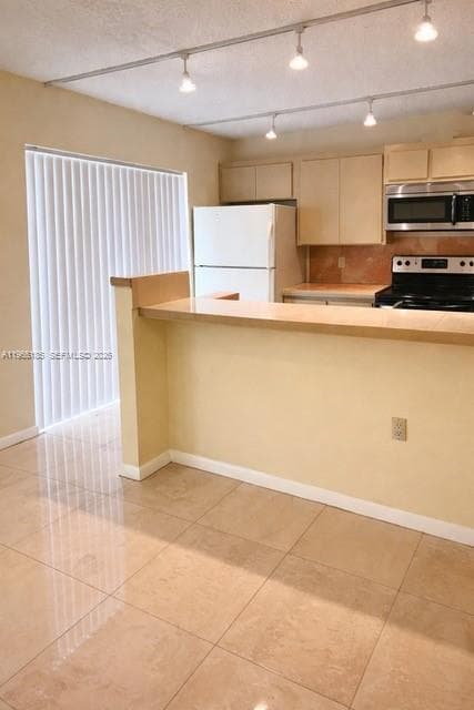 2610 26th way, West Palm Beach FL 33407 photo 3