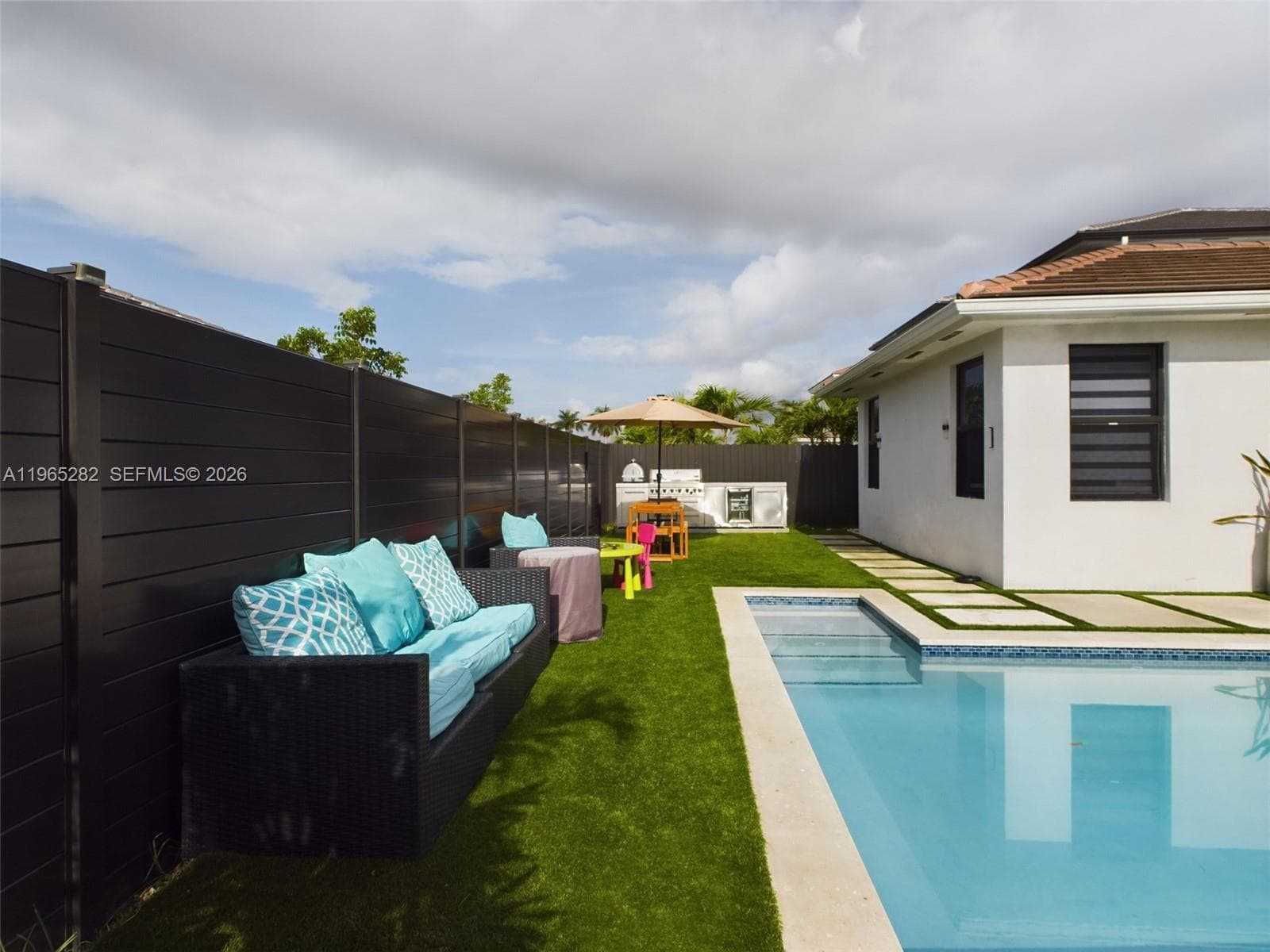 14560 SW 22nd Ter, Miami FL 33175 photo 2