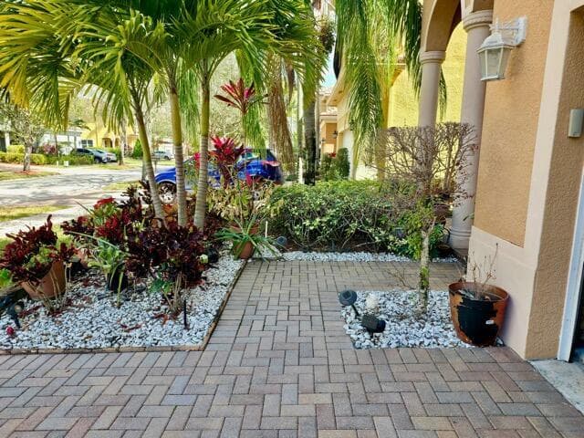 236 Gazetta Way, West Palm Beach FL 33413 photo 4