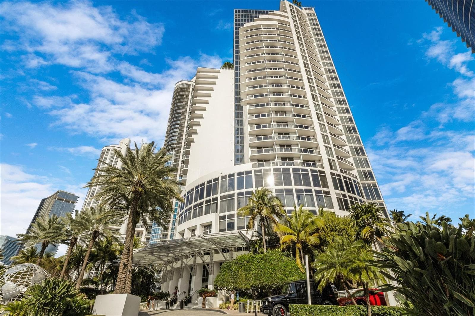18001 Collins Avenue, Sunny Isles Beach FL 33160 photo 3