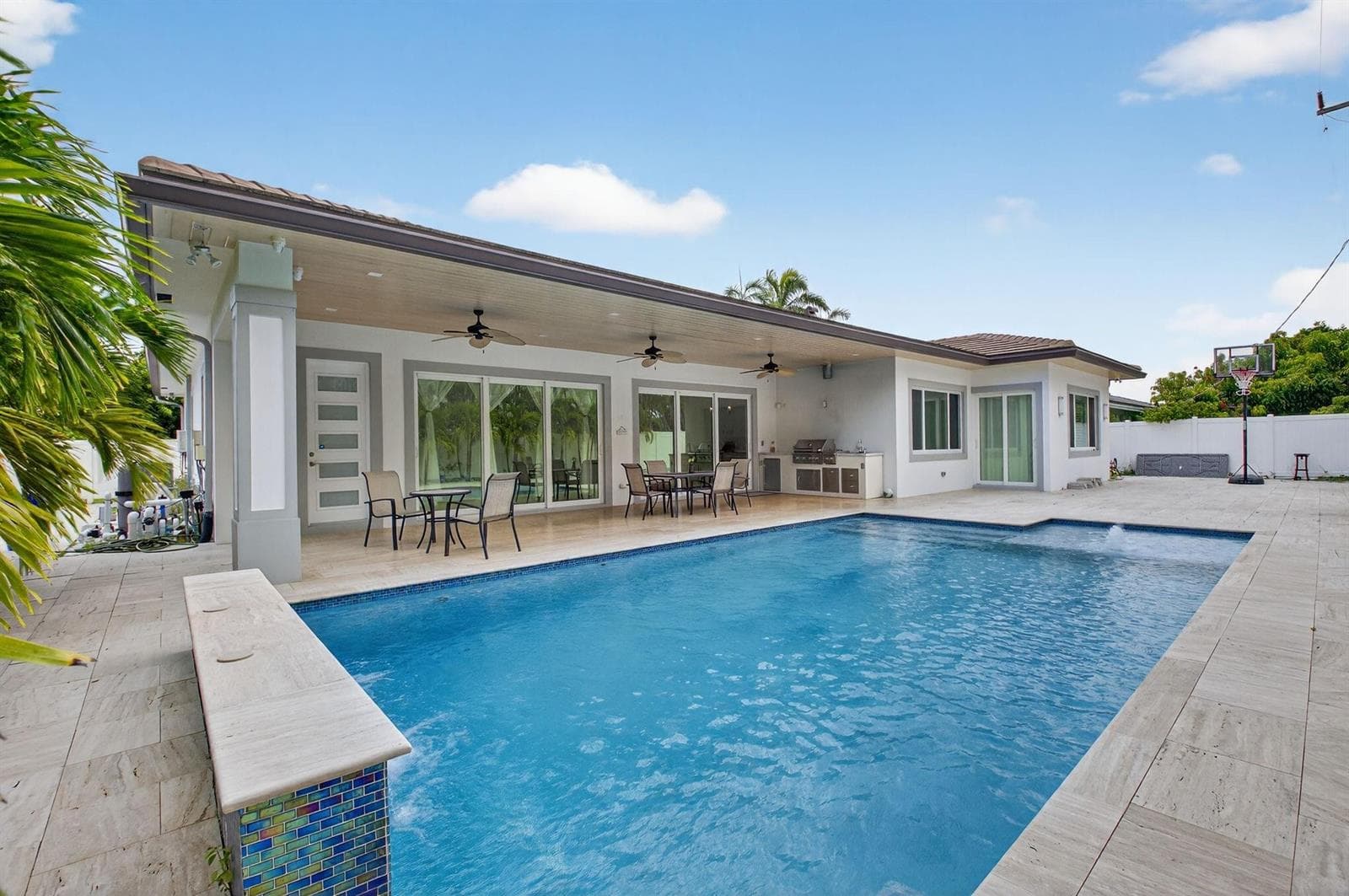 711 NE 6th Street, Boca Raton FL 33432 photo 3