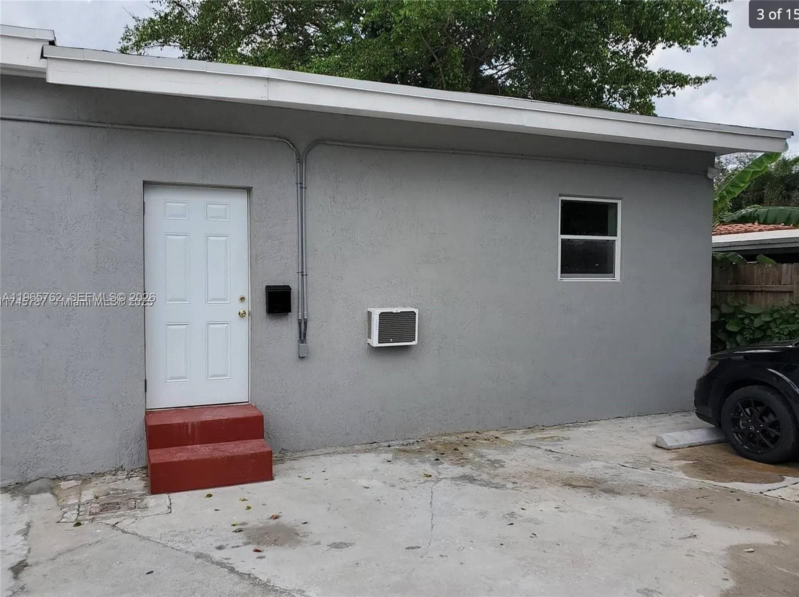 2425 NW 28th St, Miami FL 33142 photo 3