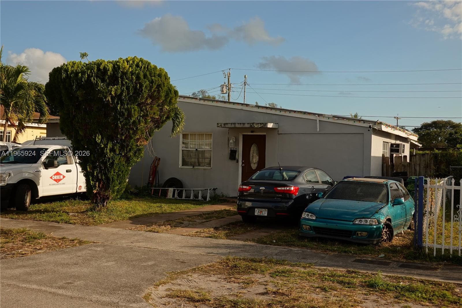 810 NW 84th Ter, Miami FL 33150 photo 2