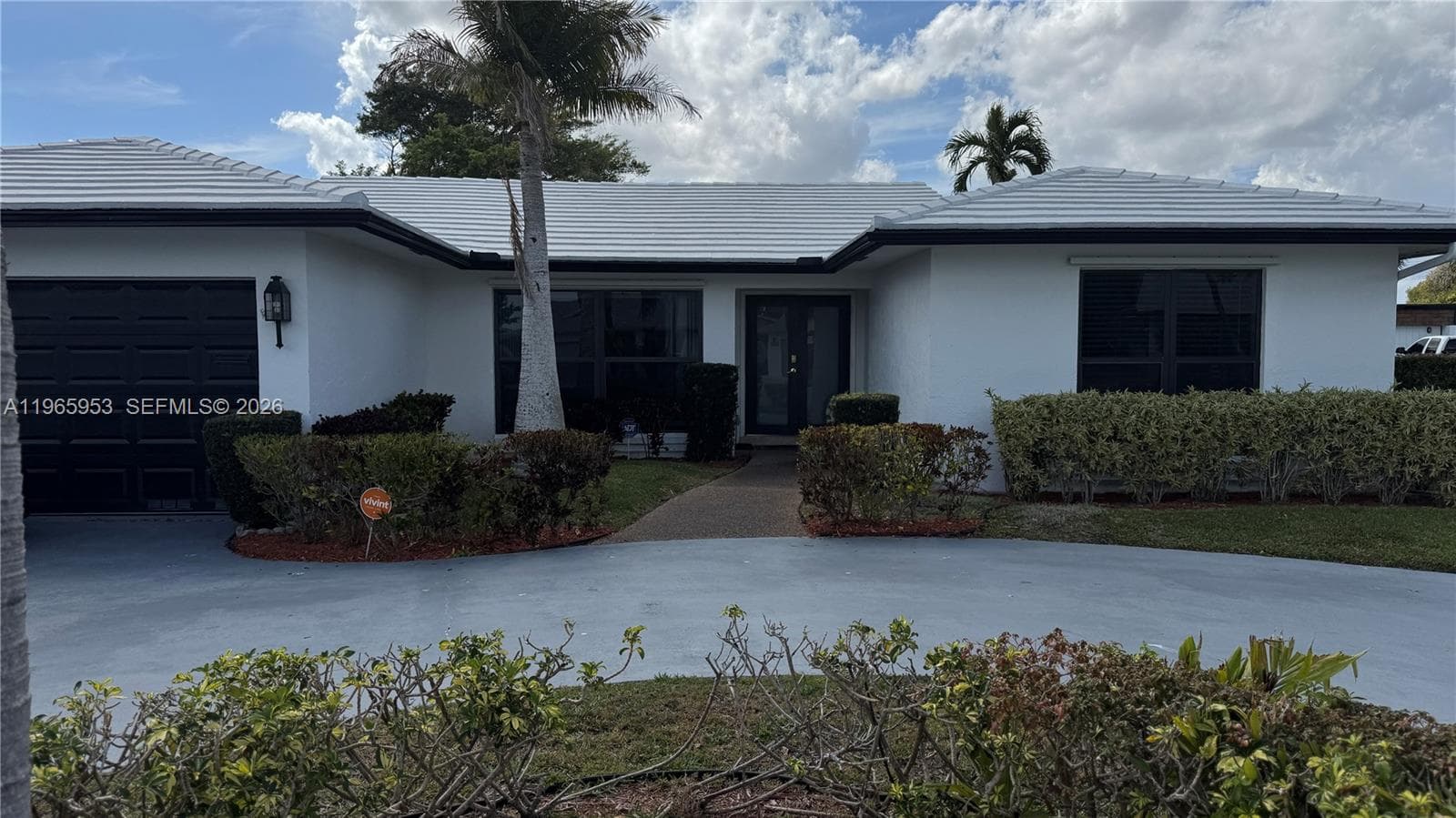 4905 Bayberry Ln, Tamarac FL 33319