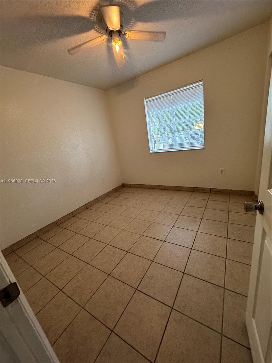 20138 NW 38th Pl, Miami Gardens FL 33055 photo 5