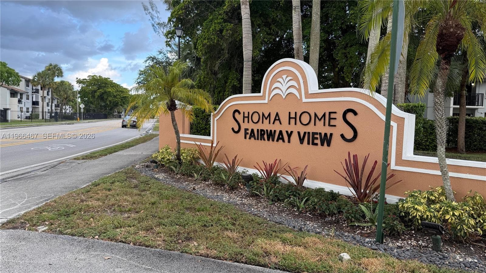 17720 NW 73rd Ave # 105, Hialeah FL 33015 photo 2