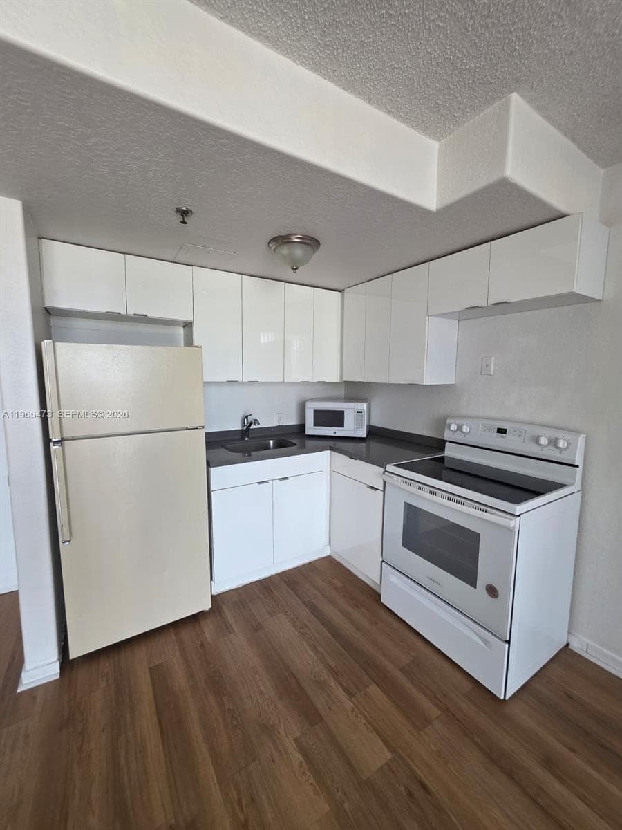 16450 NW 2nd Ave # 214, Miami FL 33169 photo 4