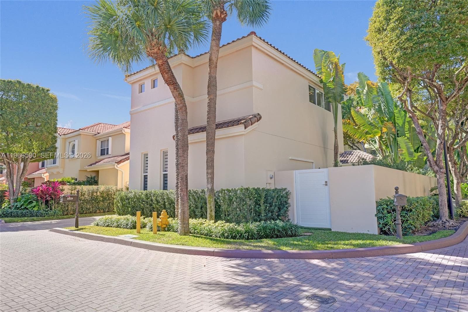 20824 NE 37th Ave # 20824, Aventura FL 33180 photo 5