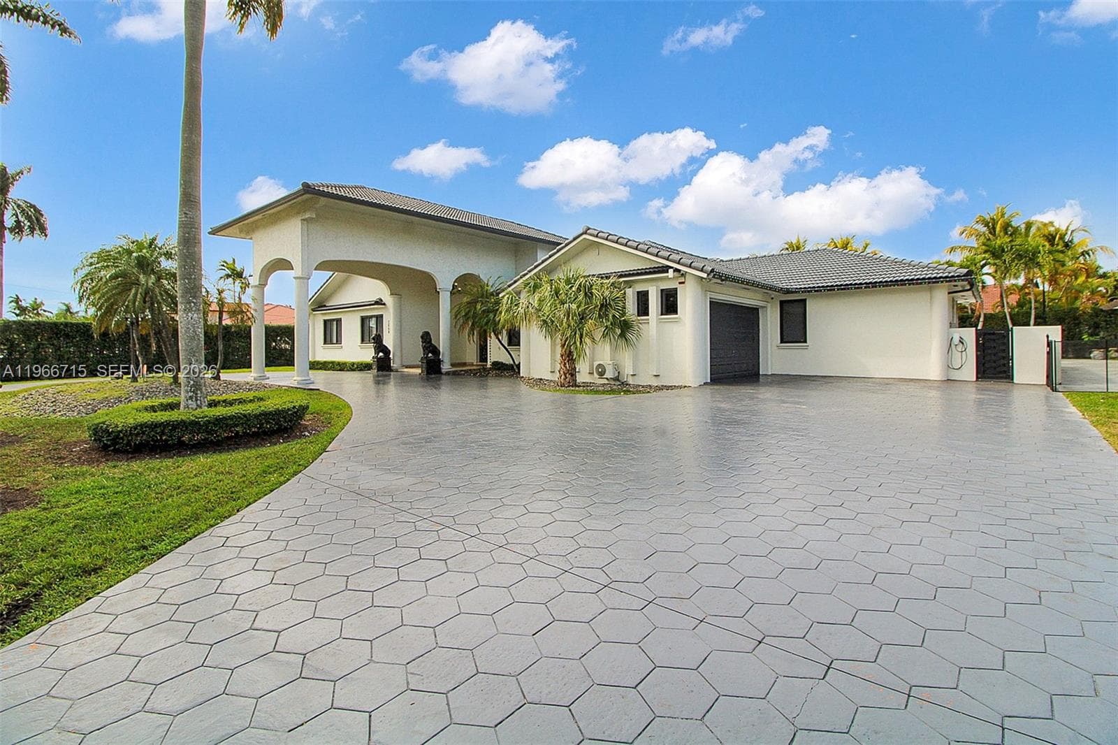 2600 SW 128th Ave, Miami FL 33175