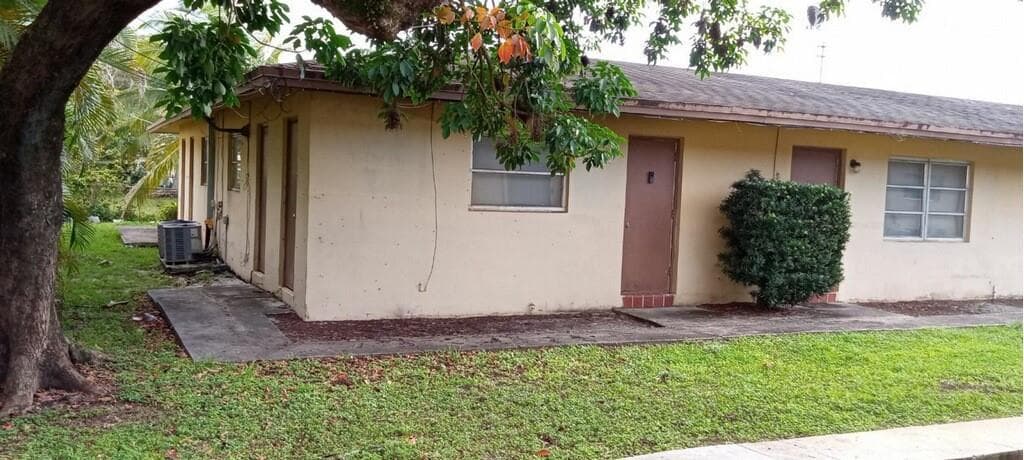 1856 NW 52nd Avenue, Lauderhill FL 33313 photo 5