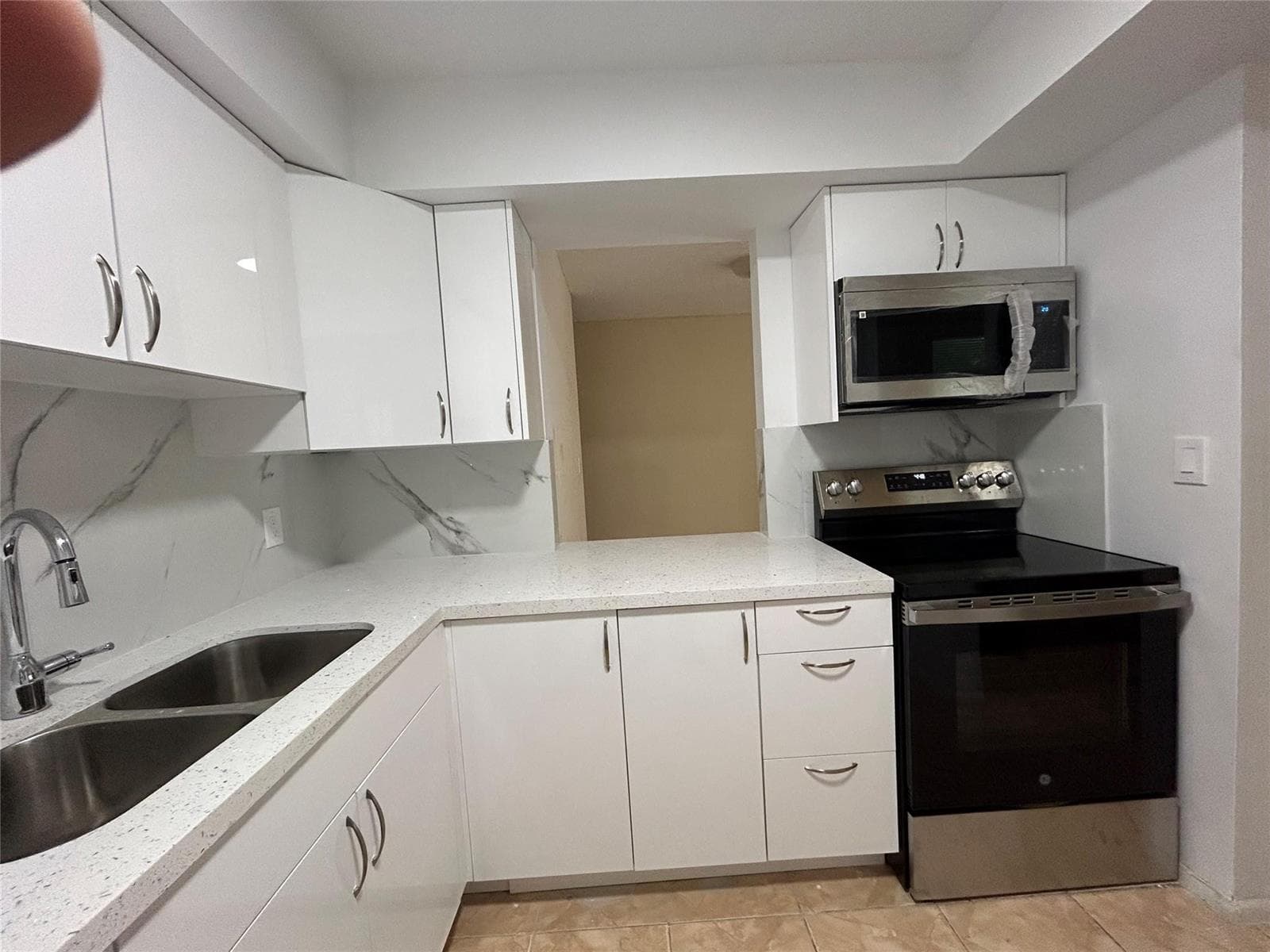 7625 SW 10th Street, North Lauderdale FL 33068 photo 4