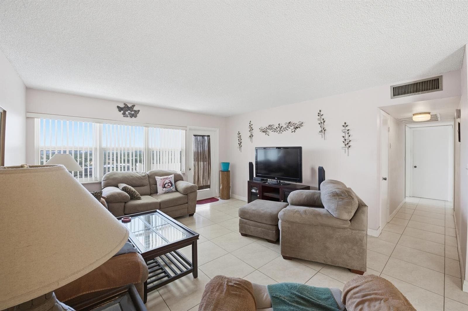 401 Golden Isles Drive # 1009, Hallandale Beach FL 33009 photo 5