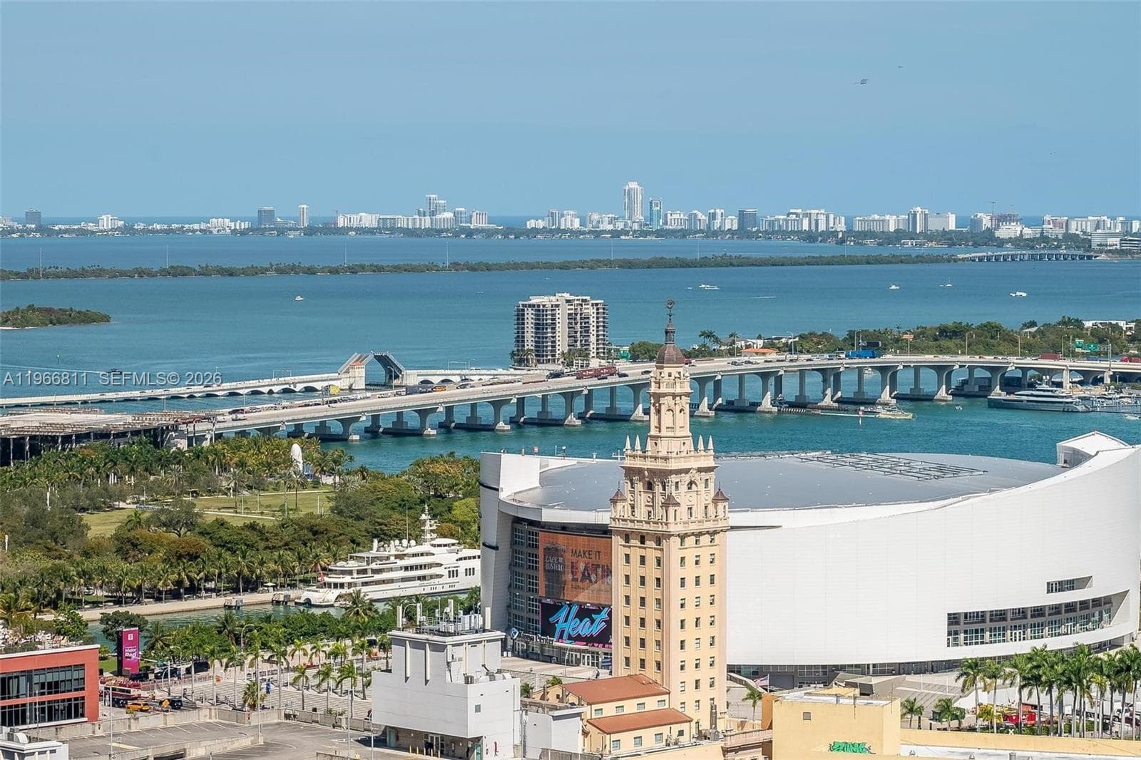 225 N Miami Ave # 3307, Miami FL 33128 photo 2