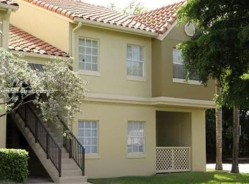 18328 NW 68th Ave # H, Hialeah FL 33015 photo 2