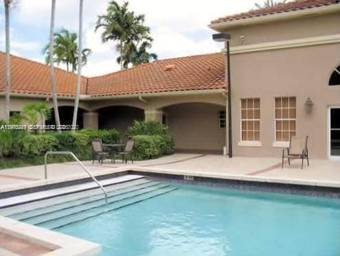 18328 NW 68th Ave # H, Hialeah FL 33015 photo 3