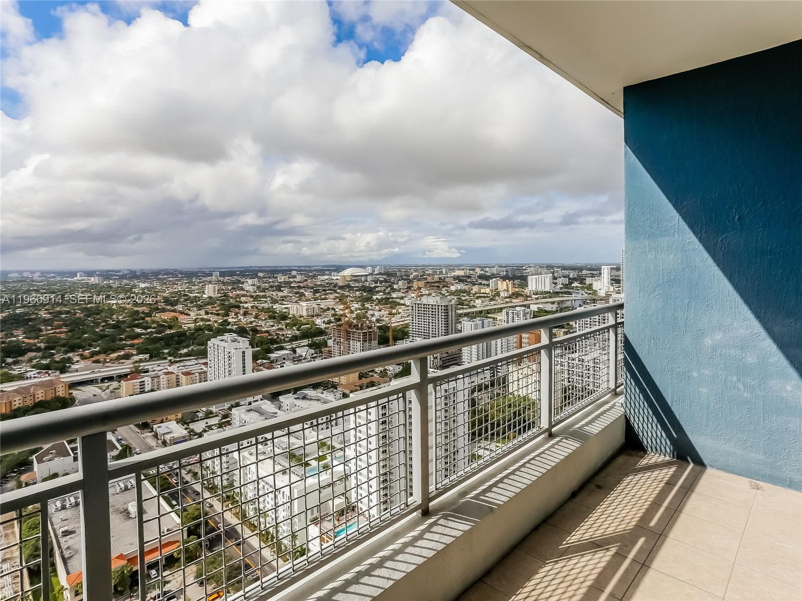 60 SW 13th St # 3404, Miami FL 33130 photo 3