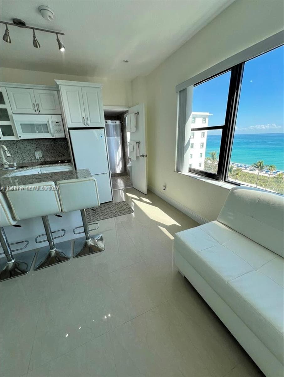 6345 Collins Ave # 908, Miami Beach FL 33141 photo 3