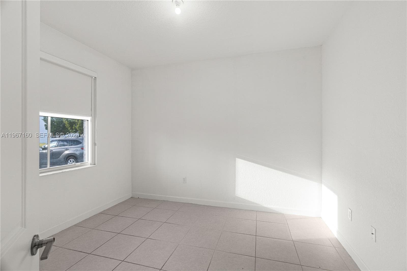 12121 NW 23rd Ct, Miami FL 33167 photo 4