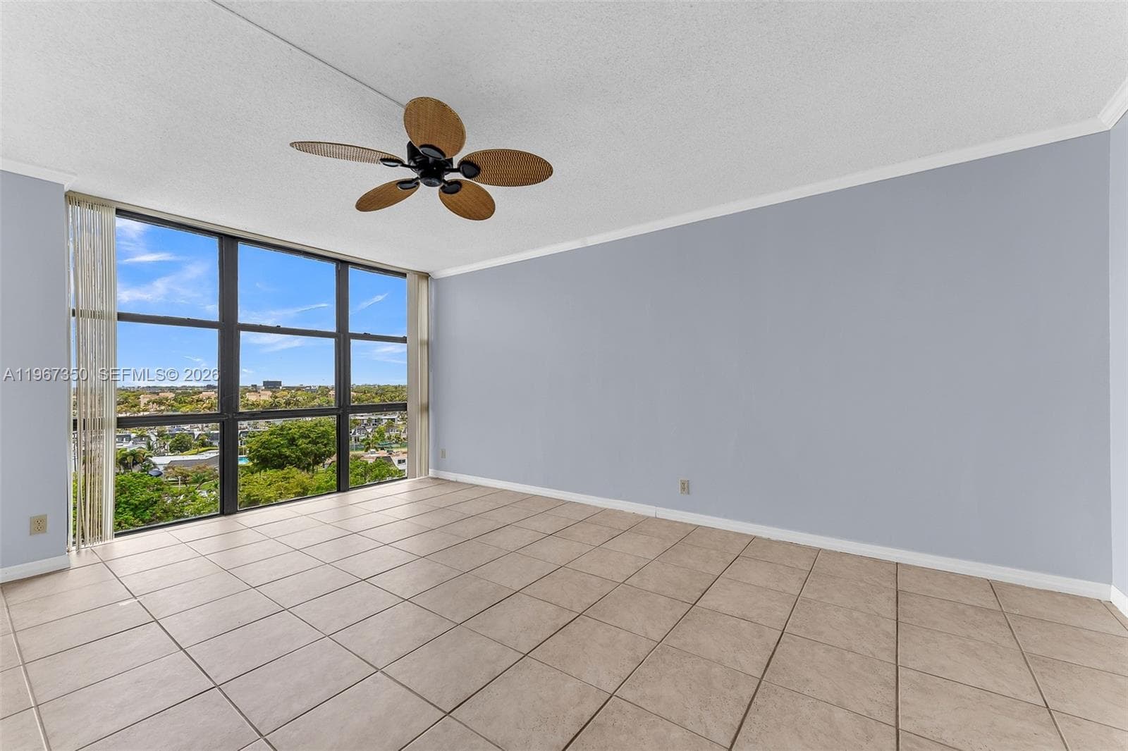 800 Parkview Dr # 1007, Hallandale Beach FL 33009 photo 5