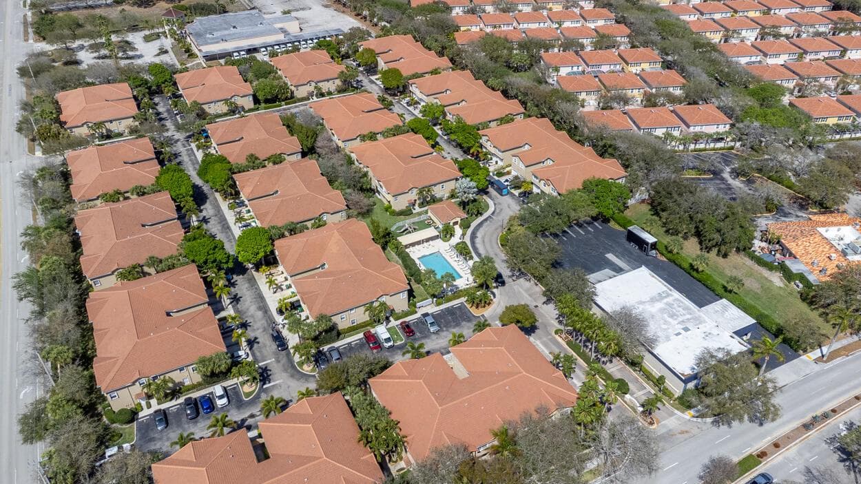 110 Lighthouse Circle # H, Tequesta FL 33469 photo 3