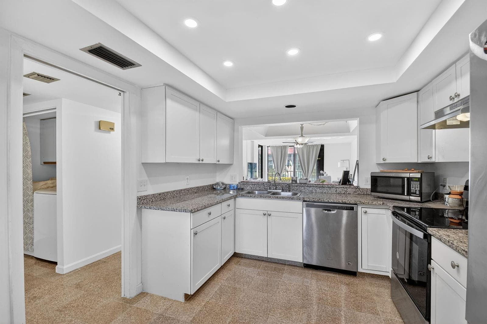 7030 Half Moon Circle # 117, Hypoluxo FL 33462 photo 3