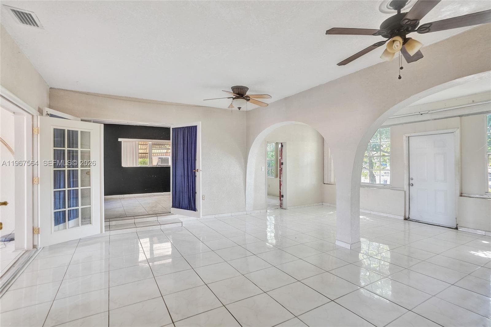 4966 NW 39th St, Lauderdale Lakes FL 33319 photo 4