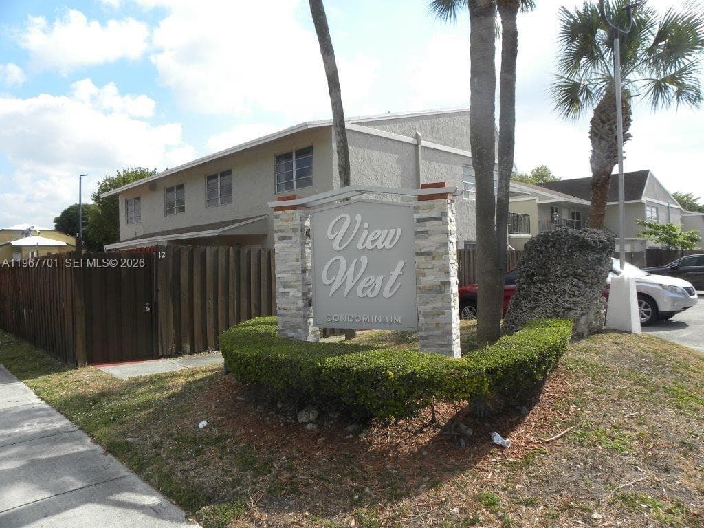 15690 SW 82nd Cir Ln # 1, Miami FL 33193