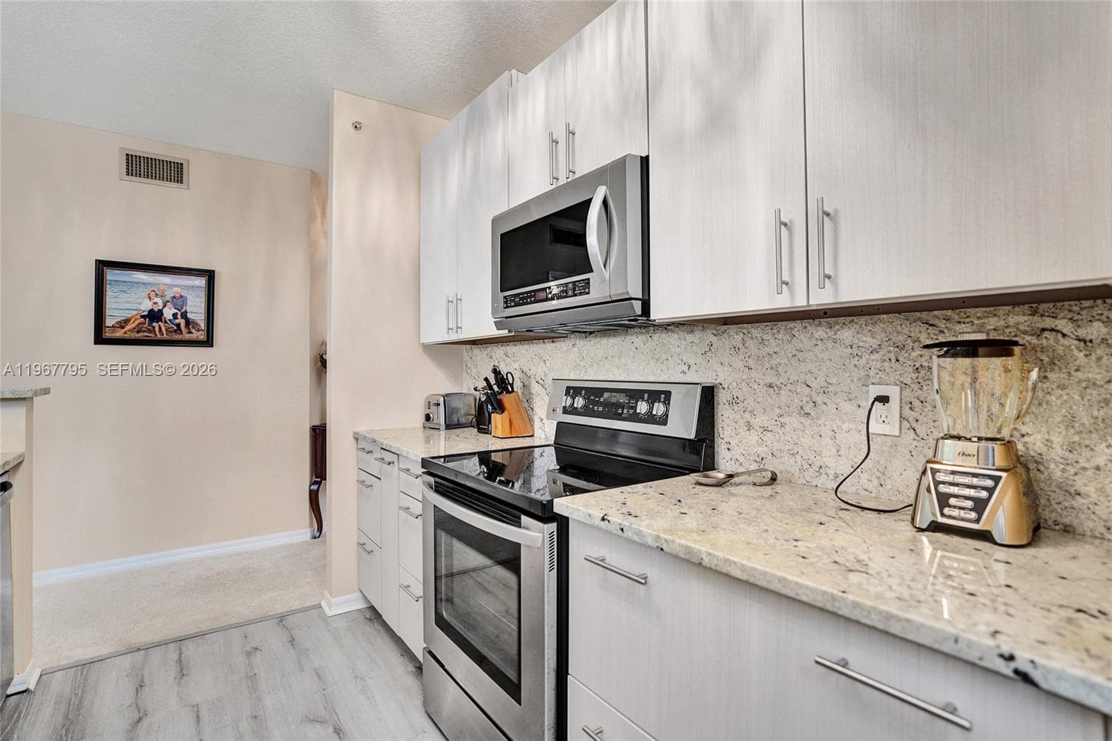 2421 NE 65th St # 202, Fort Lauderdale FL 33308 photo 4