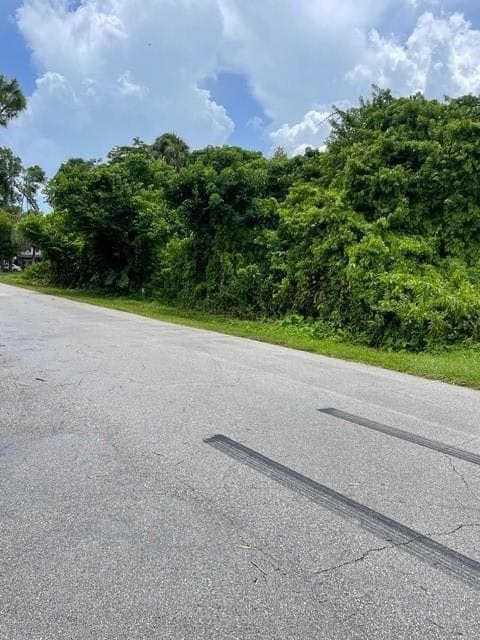 555 Sacramento Street, FL 33903 photo 2